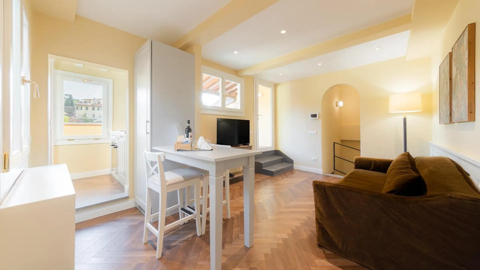 Algila Luxury Torrigiani Apartments Florence 0*,  Italy