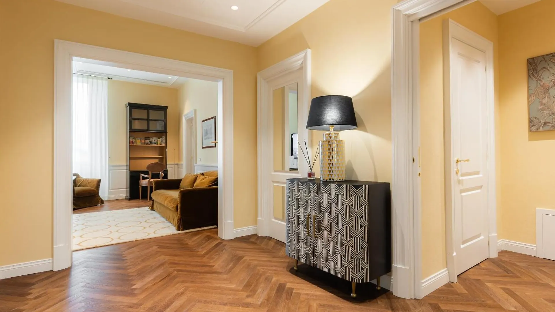 Algila Luxury Torrigiani Apartments Florence Aparthotel