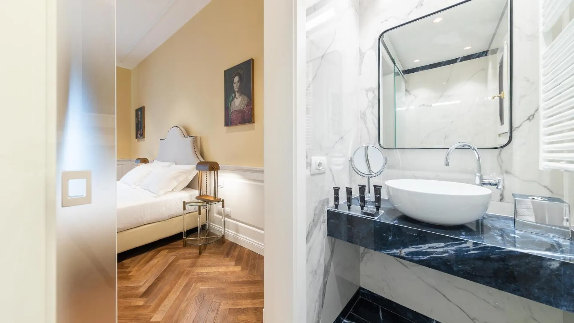 Algila Luxury Torrigiani Apartments Florence